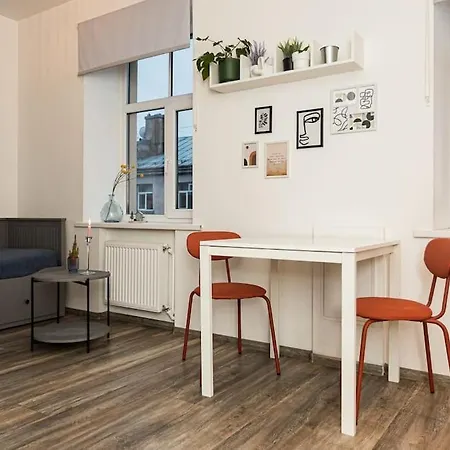 Cute With A View Over The Rooftops And Free Parking In The Area Appartement *
